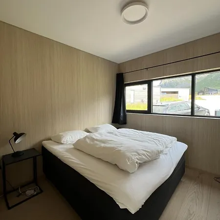 Lyngvaer Signature Lodge - Jacuzzi & Sauna - No 27 別荘