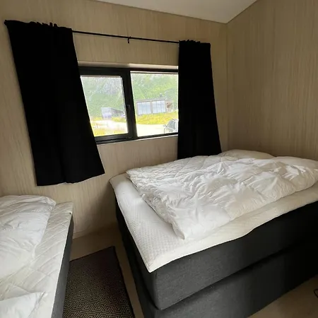 Lyngvaer Signature Lodge - Jacuzzi & Sauna - No 27 別荘