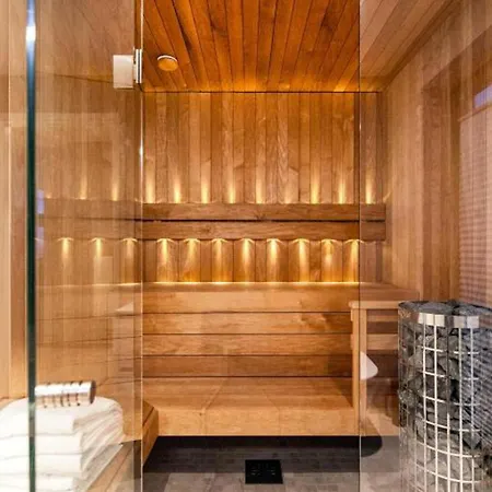 Feriehus Lyngvaer Signature - Jacuzzi & Sauna - No 27