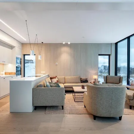 Feriehus Lyngvaer Signature - Jacuzzi & Sauna - No 27 *
