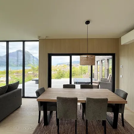 Lyngvaer Signature - Jacuzzi & Sauna - No 27 *