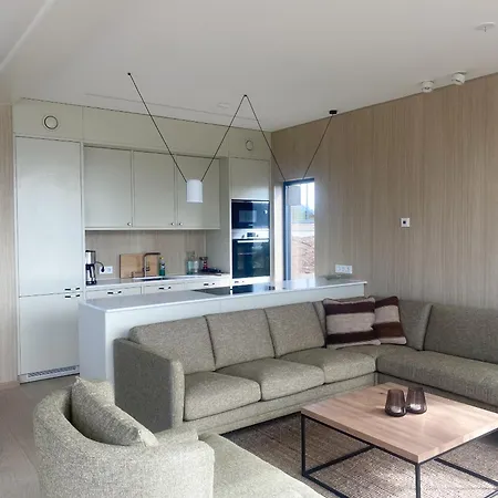 Lyngvaer Signature - Jacuzzi & Sauna - No 27 Feriehus *