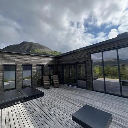 بيت للعطل Lyngvaer Signature Lodge - Jacuzzi & Sauna - No 27